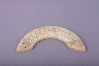 Huang Arc-shaped Pendant