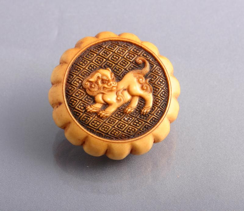 Ivory Manju Type Netsuke with Shishi