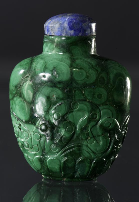 Malachite Snuff Bottle with Lapis Lazuli Stopper