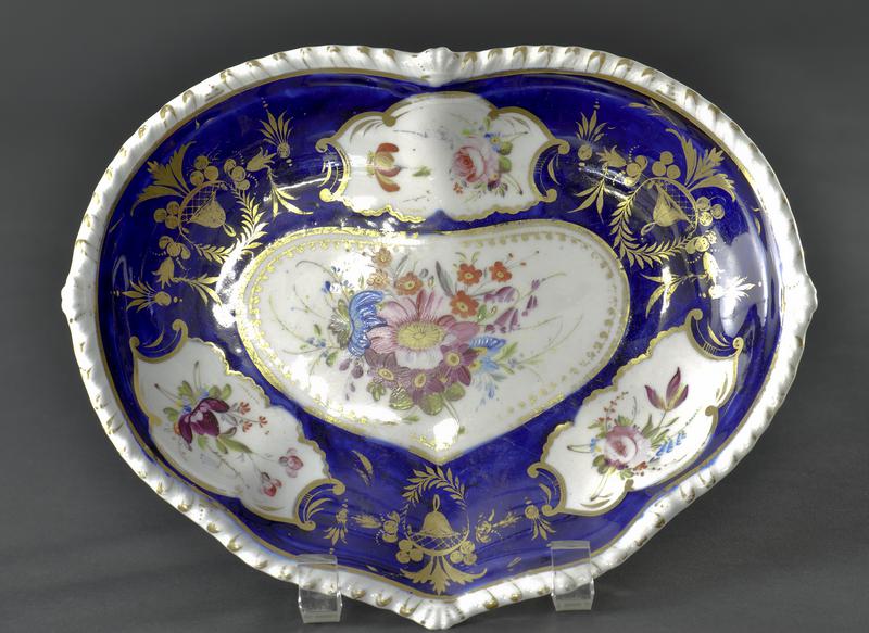 Bloor-Derby Heart Shaped Serving Dish