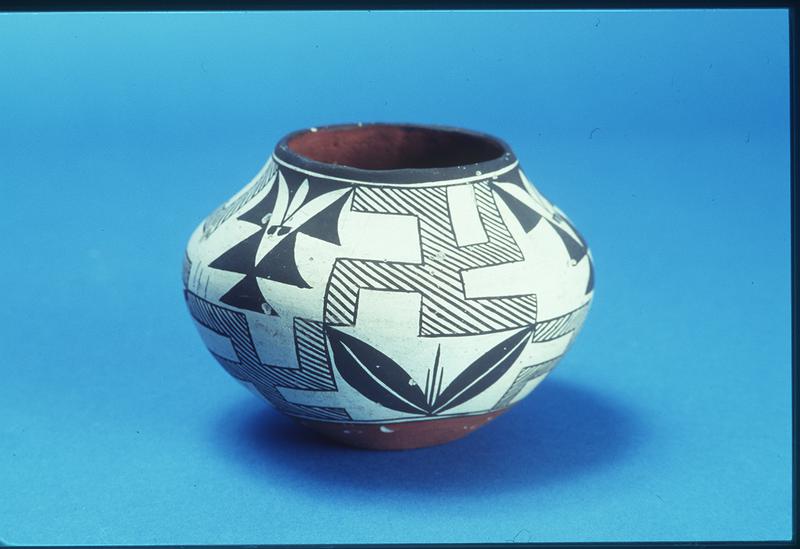 Amerindian Pot