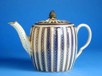 Lidded Caughley Teapot