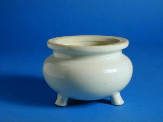 Round White Censer