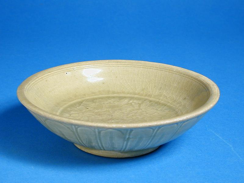 Sawankhalok Bowl with Incised Lotus Flowers