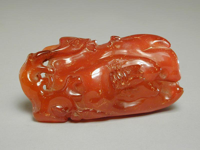 Pebble Form Amber Carving with Insects