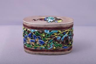 Opium Box with Relief Designs of Intertwined Flowers, Leaves and a Bat