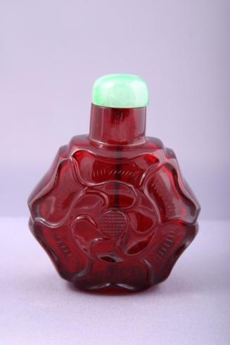 Glass Peony Shaped Snuff Bottle