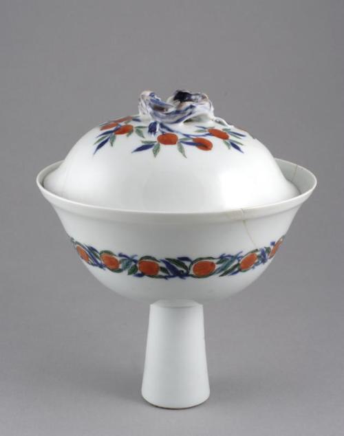 White lidded stem bowl with underglaze blue and overglaze enamel design