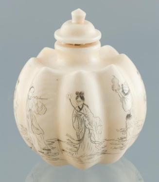 Snuff Bottle with Design of Eight Immortals