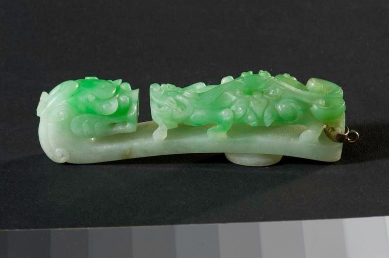 Jadeite Belt Hook in Dragon Hydra-form