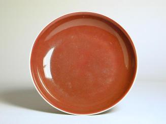 Shallow Dish with Copper Red Monochrome Glaze and White Rim
