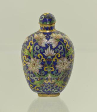 Snuff bottle