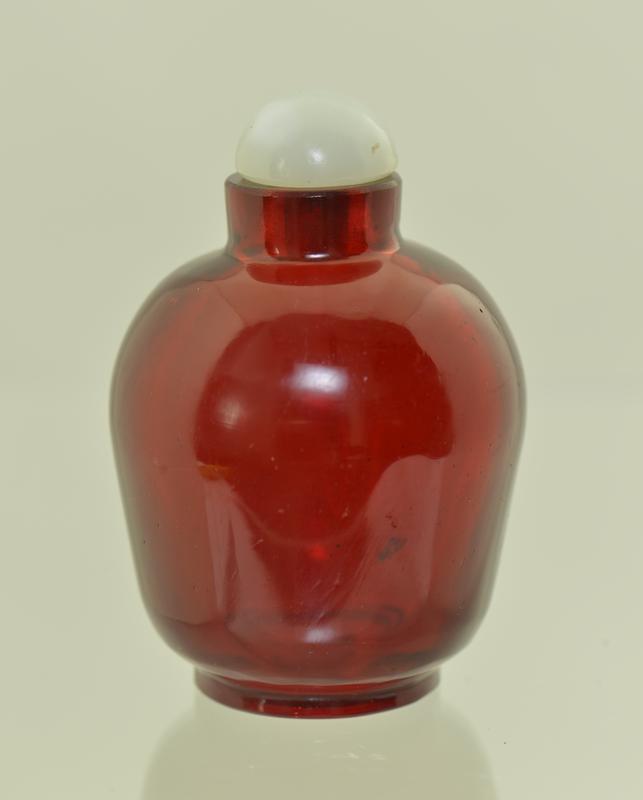 Snuff bottle