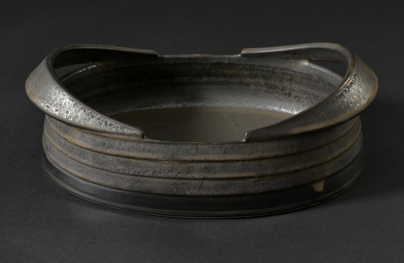 Black Kamloops series oval porcelain basket