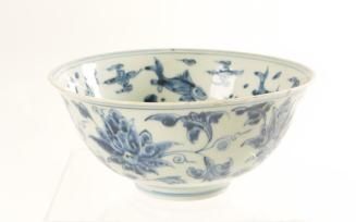 Blue and White Bowl with Carp and Wave Scrolls