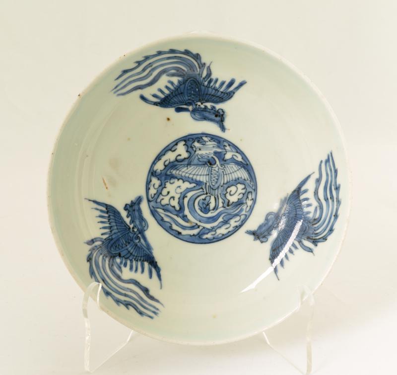 Blue and White Dish with Phoenix Medallion