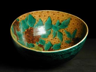 Kutani Ware Bowl with Cloud Motif