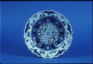 Worcester Plate with Lotus Flower Pattern