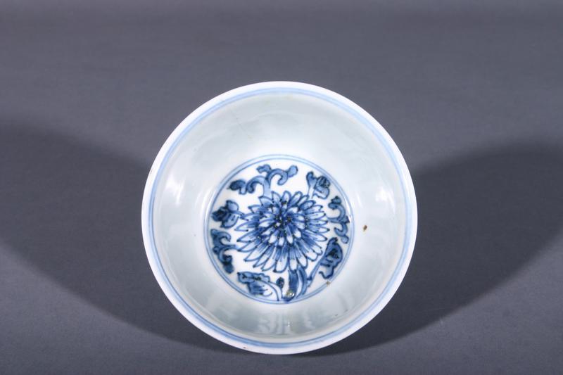 Deep Blue and White Bowl with Floral Decoration