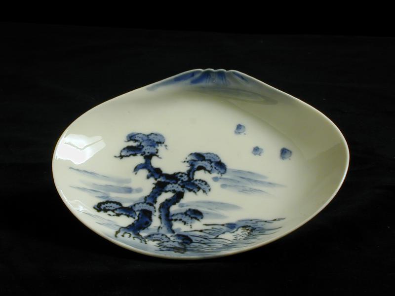 Blue and  White Dish with Pine Tree and Mount Fuji