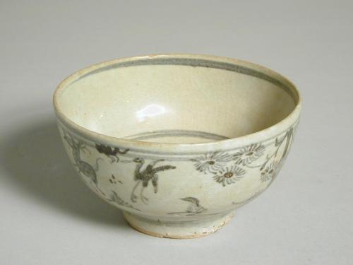 Swatow Type Bowl with Deer, Stork and Pine Tree Decoration
