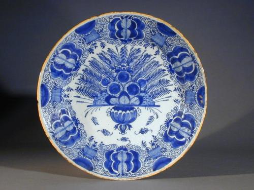 Shallow Dish with Vegetal Motif