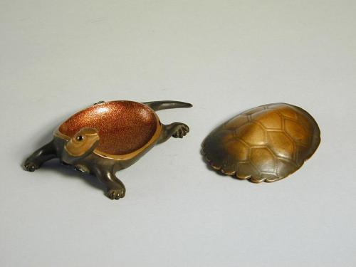 Lidded  Incense Box in the shape of a Turtle
