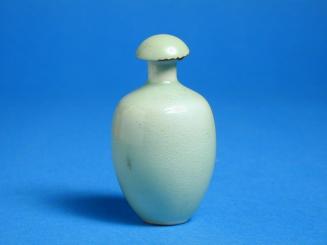 Lidded Porcelain Snuff Bottle