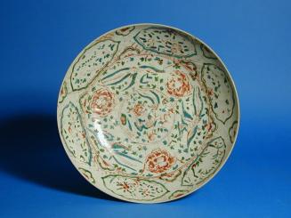 Swatow Ware Plate with Floral and Bird Motif