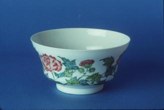 Large Bowl with Famille Rose Enamel and Chrysanthamums and  Butterfly