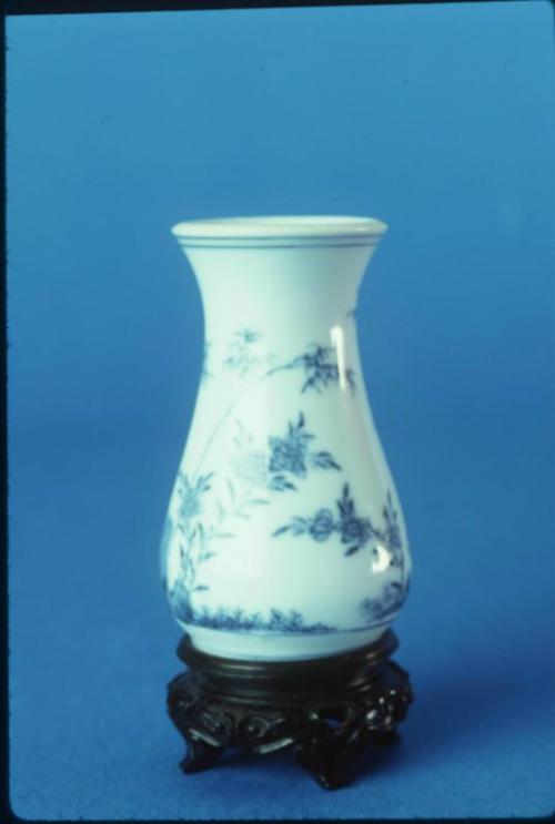 Miniature Vase with Bamboo and Daisy Design