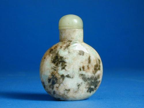 Jadeite Snuff Bottle