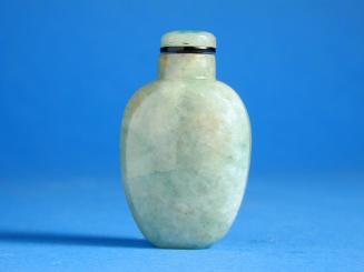 Jadeite Snuff Bottle