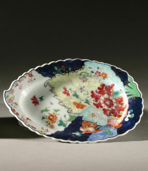 Chinese Export Ware plate for Gravy Boat