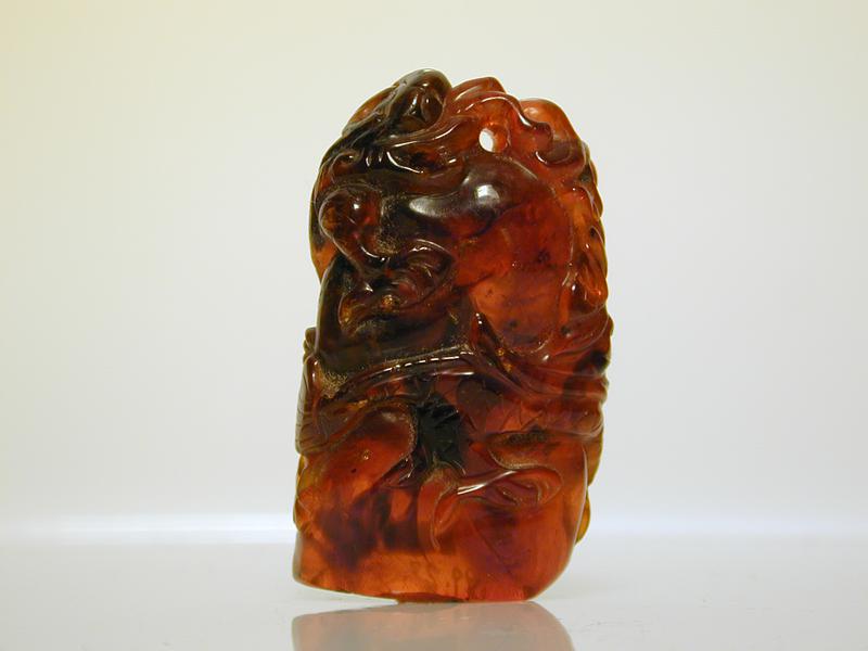 Amber Chop with Coiled Dragon Design