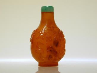 Amber Snuff Bottle with Design of Bats, Monkeys, Deer, Butterfly, Crane, Bird, and Trees