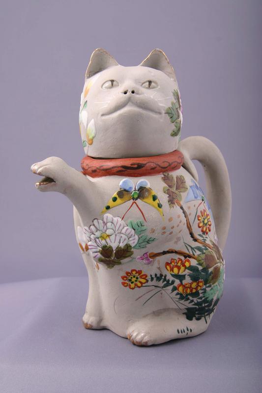 Banko Ware Teapot in the Shape of a Cat
